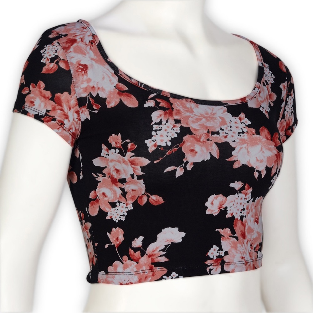 [3 for $30] Ambiance Apparel Red Flowered Black Crop Top